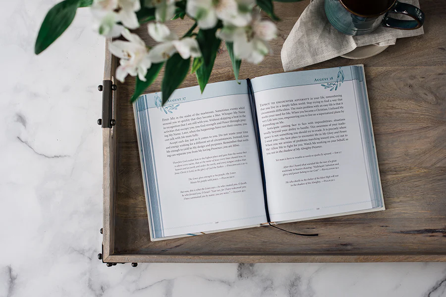 Jesus Calling, Large Text Cloth Botanical, with Full Scriptures: Enjoying Peace in His Presence (A 365-Day Devotional) – The Perfect Christian Gift for Lent and Easter - Image 4