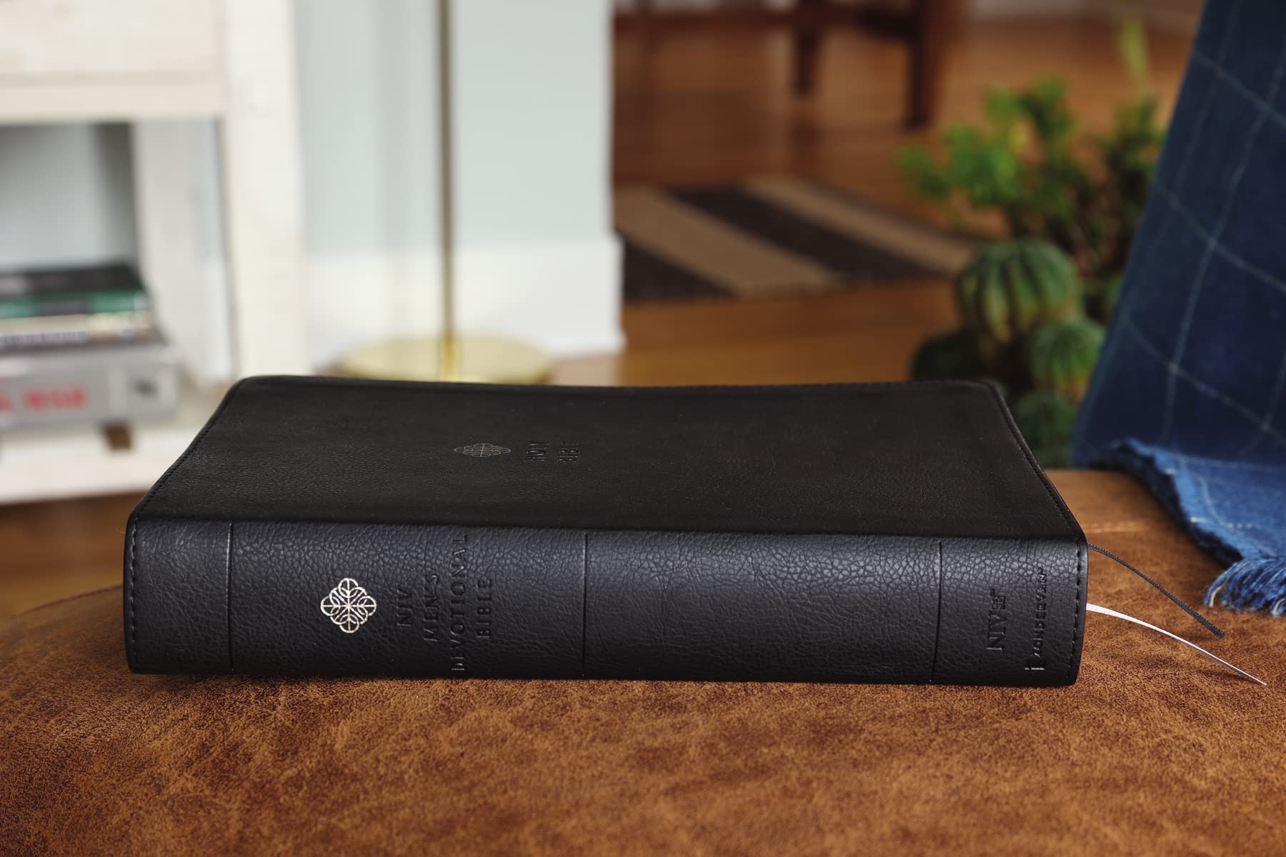 NIV, Men's Devotional Bible (By Men, for Men), Large Print, Leathersoft, Black, Comfort Print - Image 3