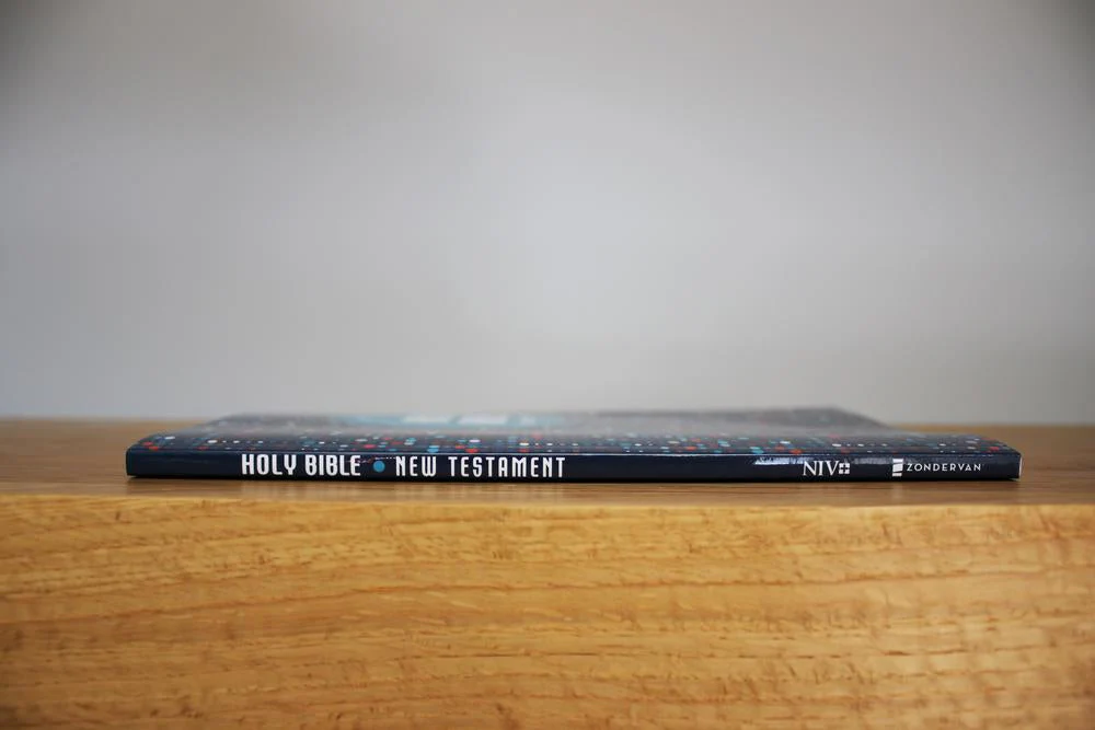 NIV, Outreach New Testament, Paperback - Image 9