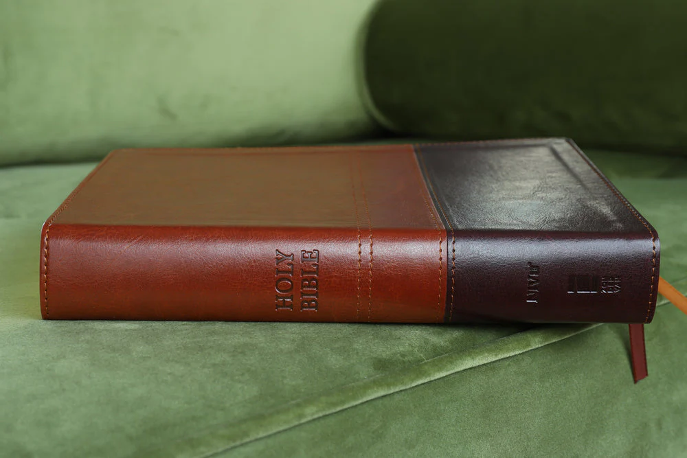 NIV, Reference Bible, Giant Print, Red Letter Edition, Comfort Print - Image 77