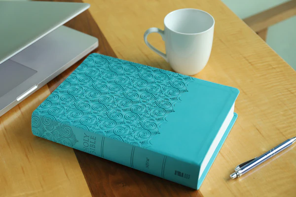 NIV, Super Giant Print Reference Bible, Red Letter Edition, Comfort Print - Image 32