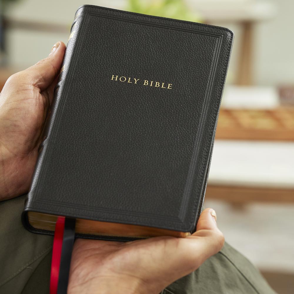 RSV Personal Size Bible with Cross References (Sovereign Collection) - Image 11