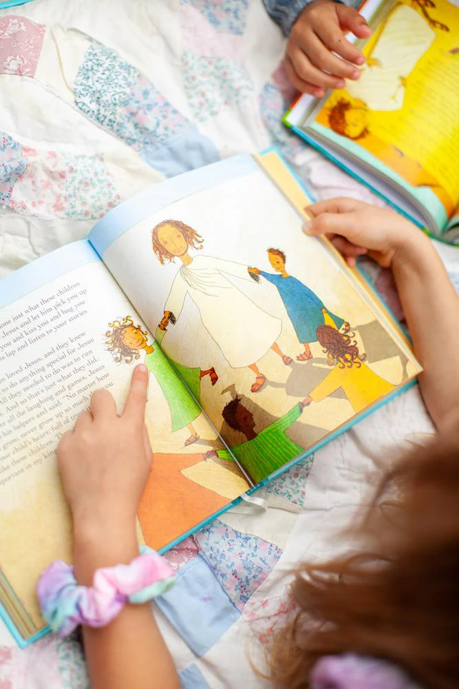 The Jesus Storybook Bible: Every Story Whispers His Name - Image 11